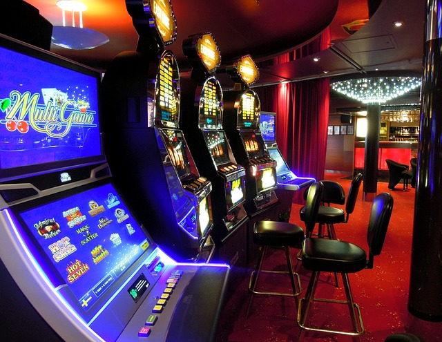 Casino Spielautomaten in der Spielhalle, Slotmachines, Video Spielautomaten, Automatenspiele